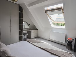 The Emma Suite Stone Cross Mansion