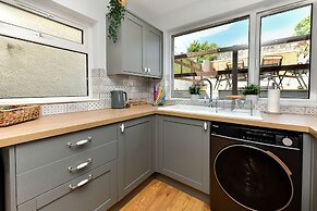 Just Stay Wales - Hartwell House Mumbles