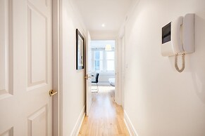 Holborn Penthouse Apartment with Terrace