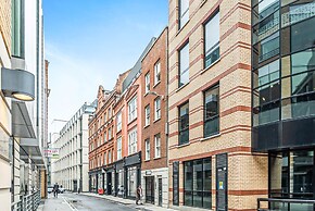Holborn Penthouse Apartment with Terrace