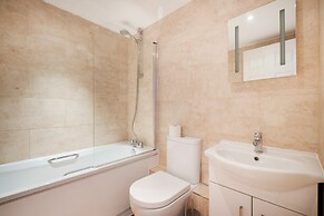Holborn Penthouse Apartment with Terrace