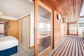 Holborn Penthouse Apartment with Terrace