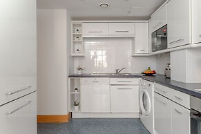 Holborn Penthouse Apartment with Terrace