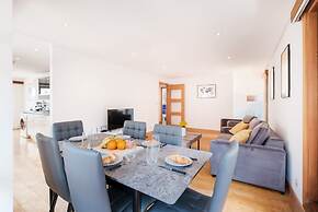 Holborn Penthouse Apartment with Terrace