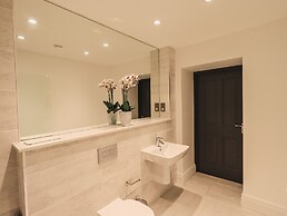 The Mary Maude Suite Stone Cross Mansion