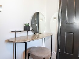 The Mary Maude Suite Stone Cross Mansion