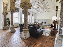 The Wilfred Suite Stone Cross Mansion