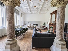 The Wilfred Suite Stone Cross Mansion