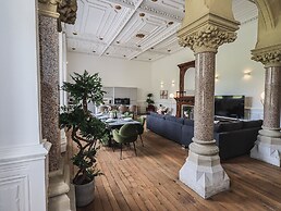 The Wilfred Suite Stone Cross Mansion