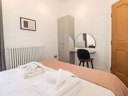 The Wilfred Suite Stone Cross Mansion