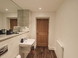 The Wilfred Suite Stone Cross Mansion