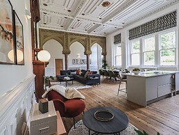 The Wilfred Suite Stone Cross Mansion