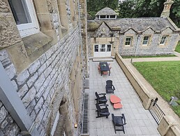 The Wilfred Suite Stone Cross Mansion