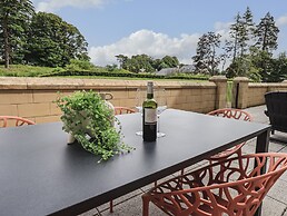 The Wilfred Suite Stone Cross Mansion