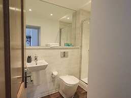 The Wilfred Suite Stone Cross Mansion