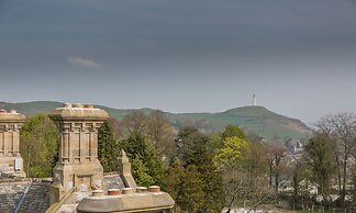 William Tower Suite Stone Cross Mansion
