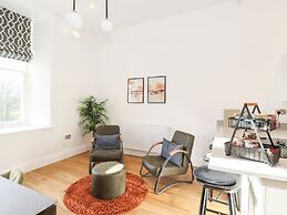 William Tower Suite Stone Cross Mansion