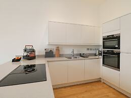 William Tower Suite Stone Cross Mansion