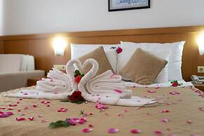 The Holiday Resort Hotel - All inclusive