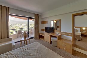 The Holiday Resort Hotel - All inclusive