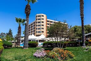 The Holiday Resort Hotel - All inclusive