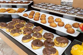 The Holiday Resort Hotel - All inclusive