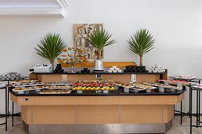 The Holiday Resort Hotel - All inclusive