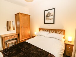 Tyddyn Sianel - Onnen