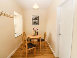 Tyddyn Sianel - Onnen