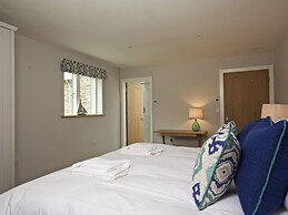 3 The Drive, Hillfield Village