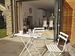 3 The Drive, Hillfield Village