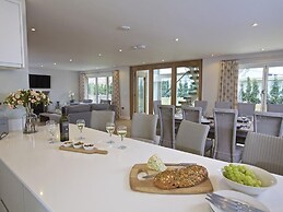 3 The Drive, Hillfield Village