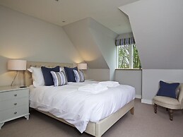 3 The Drive, Hillfield Village