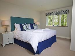 3 The Drive, Hillfield Village