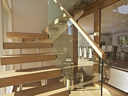 3 The Drive, Hillfield Village