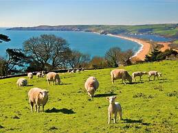 3 The Drive, Hillfield Village