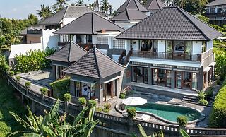 Swan Paradise A Pramana Experience