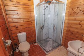 Demre Sahildeki Ev Bungalov
