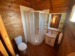 Demre Sahildeki Ev Bungalov