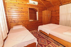 Demre Sahildeki Ev Bungalov