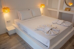 Aloha Suites Mediterranean