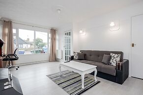 Tms Lovely 3 Bed House-tilbury-free Parking