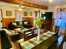 Grey Squirrel Resort