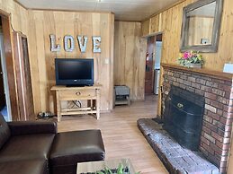 Grey Squirrel Resort