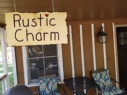 Grey Squirrel Resort