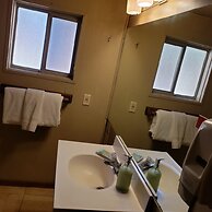 Grey Squirrel Resort