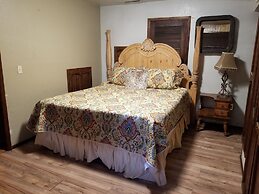 Grey Squirrel Resort