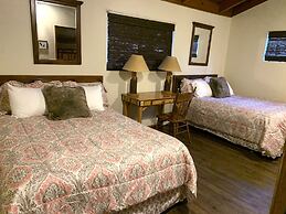 Grey Squirrel Resort