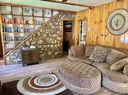 Grey Squirrel Resort