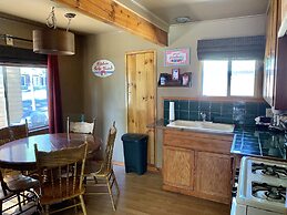 Grey Squirrel Resort